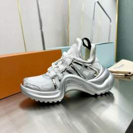 Picture of Louis Vuitton Shoes _SKULVsz35-41517719.5cmmnf0304